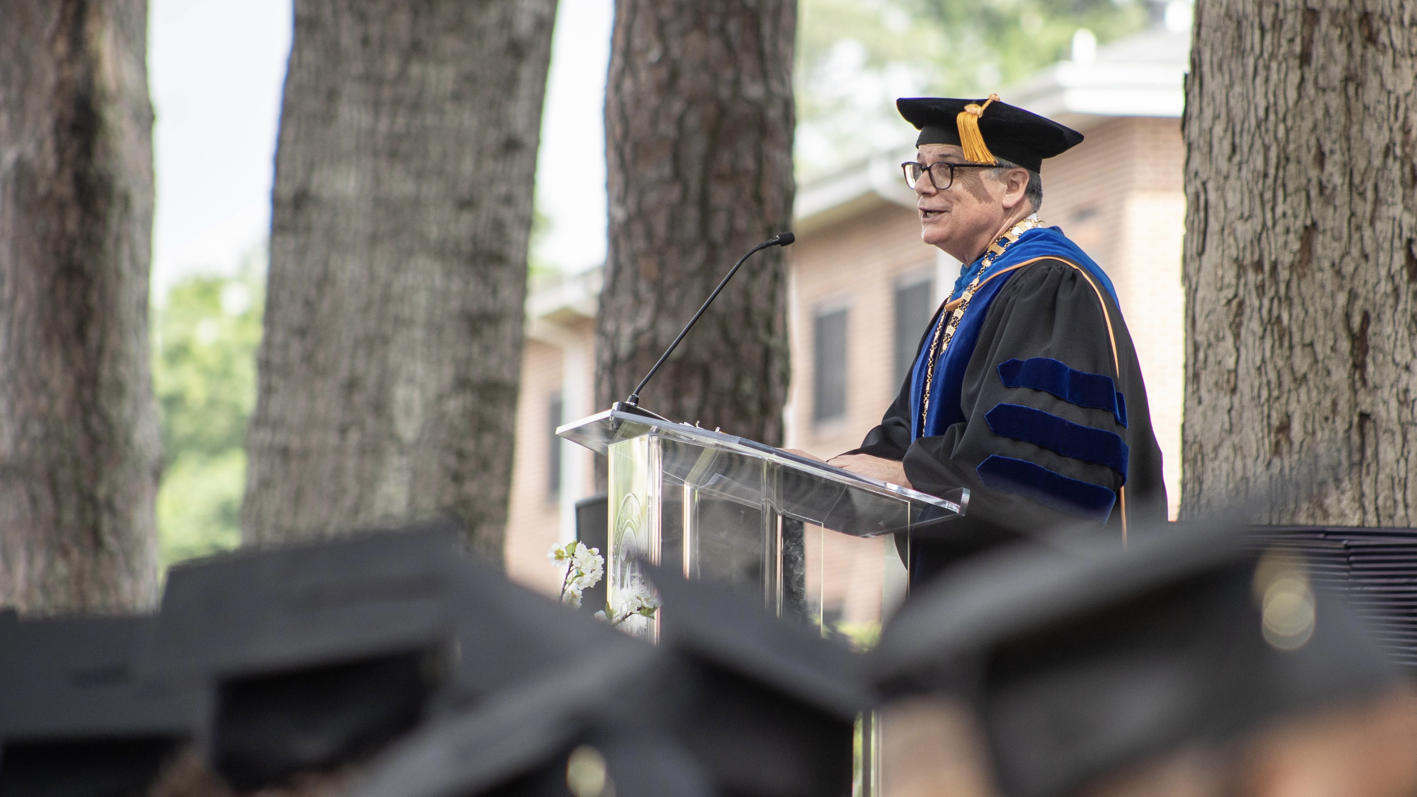 Dr. Ben Sells delivers 2023 Commencement address at Ouachita Baptist University